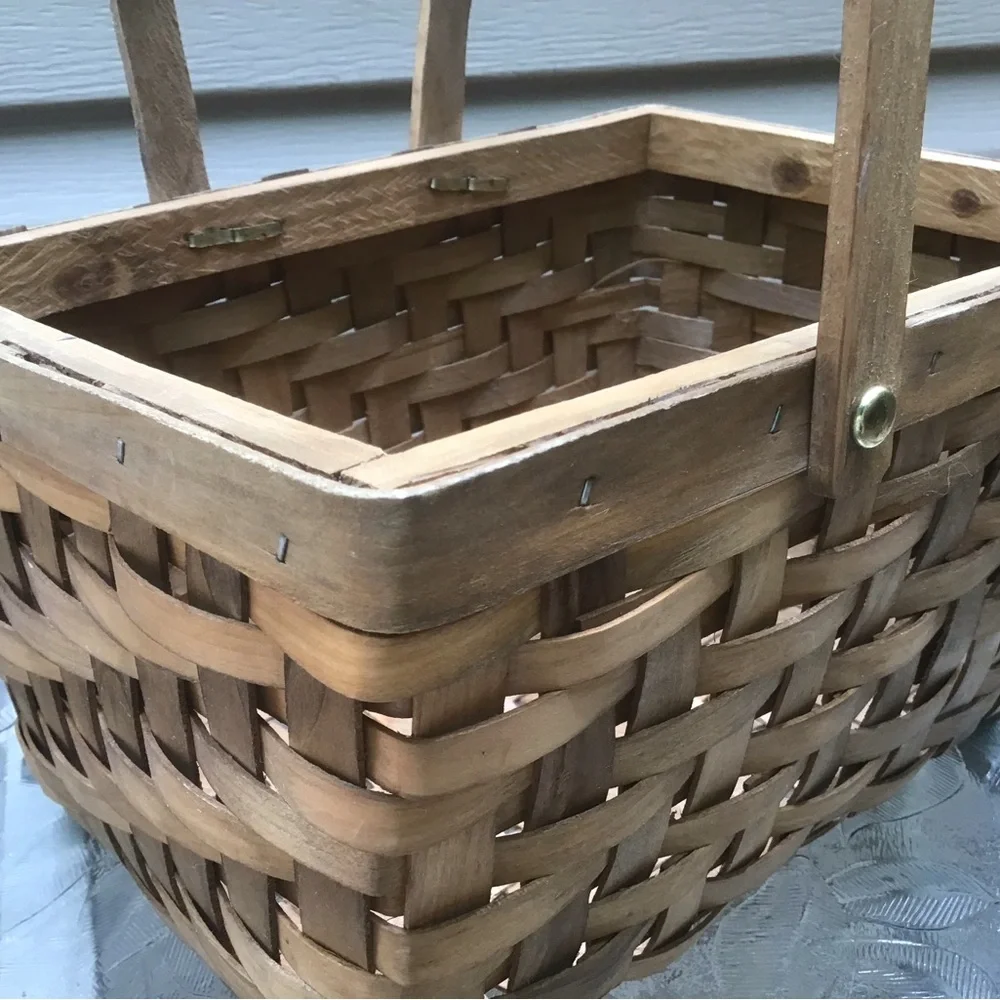 N/A wicker basket